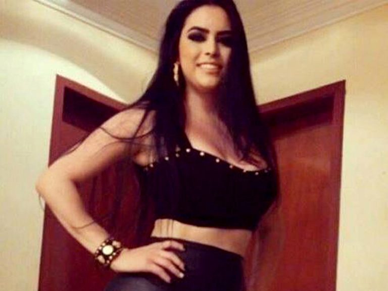 Heavy Lays The Crown: “La Reinita” Will Cool Heels In D.C. Detention Center Awaiting Trial For Drugs, Helping Hubby El Chapo Escape Heavy Lays The Crown: “La Reinita” Will Cool Heels In D.C. Detention Center Awaiting Trial For Drugs, Helping Hubby El Chapo Escape